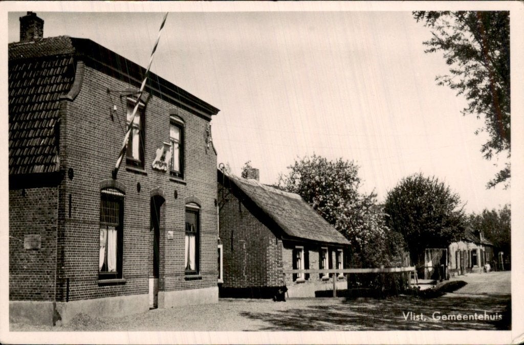 Vlist - Gemeentehuis - voorgevel, Ophalen of Verzenden, 1920 tot 1940, Ongelopen, Zuid-Holland