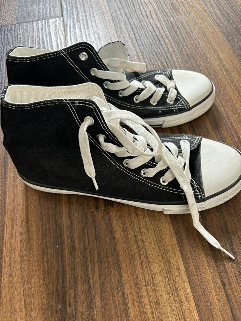 Nieuw hoge gympies, Jongen of Meisje, Schoenen, Nieuw, Ophalen of Verzenden