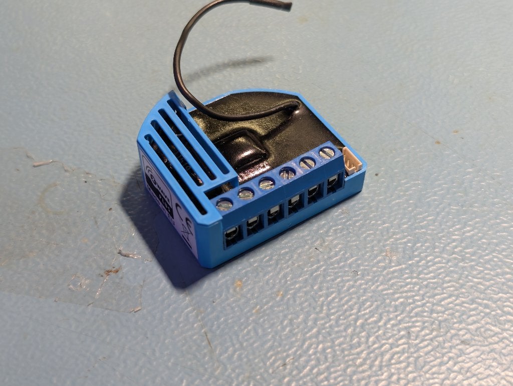 Qubino Flush Shutter DC 12–24V Z-Wave rolluikmodule, Ophalen of Verzenden, Zo goed als nieuw