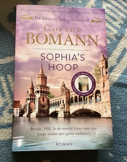 Corina Bomann - Sophia's Hoop (De kleuren van schoonheid), Boeken, Ophalen of Verzenden, Zo goed als nieuw, Nederland