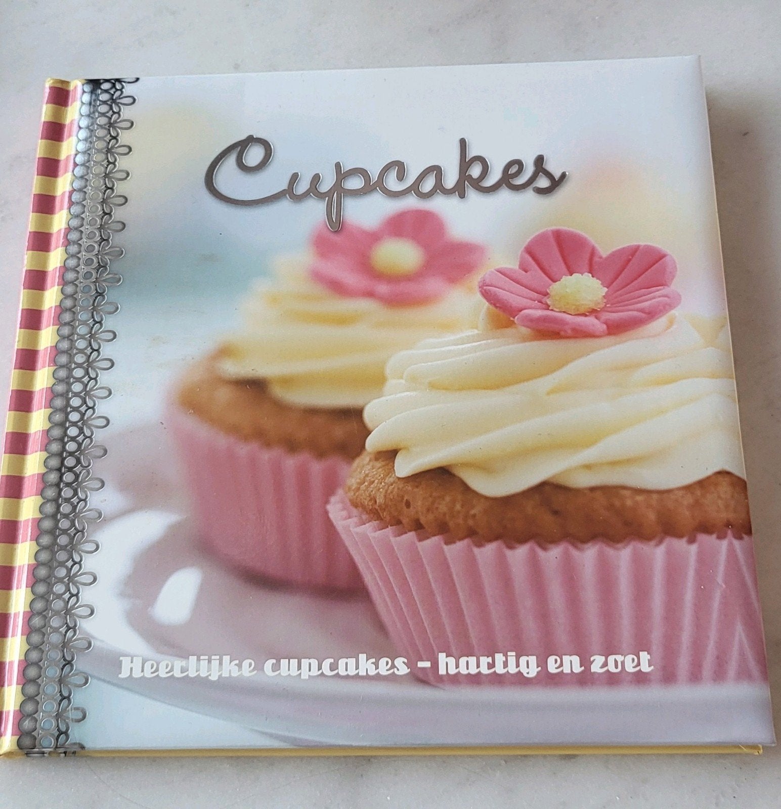 Cupcakes: Heerlijke cupcakes - hartig en zoet, Boeken, Ophalen of Verzenden, Zo goed als nieuw, Overige gebieden, Onbekend