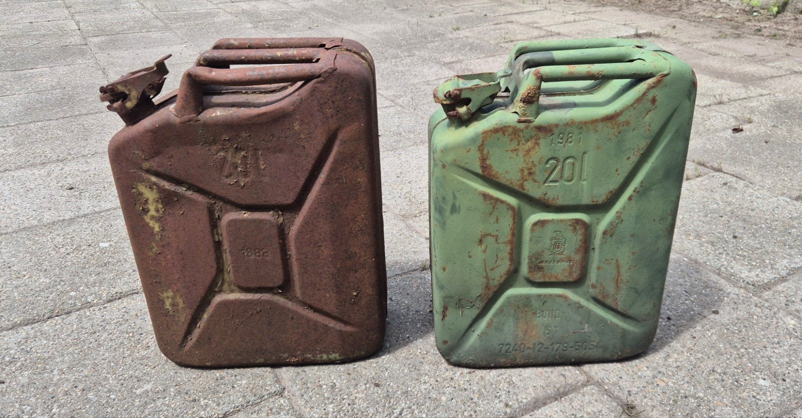 20 liter stalen jerrycan. 2x, Ophalen of Verzenden
