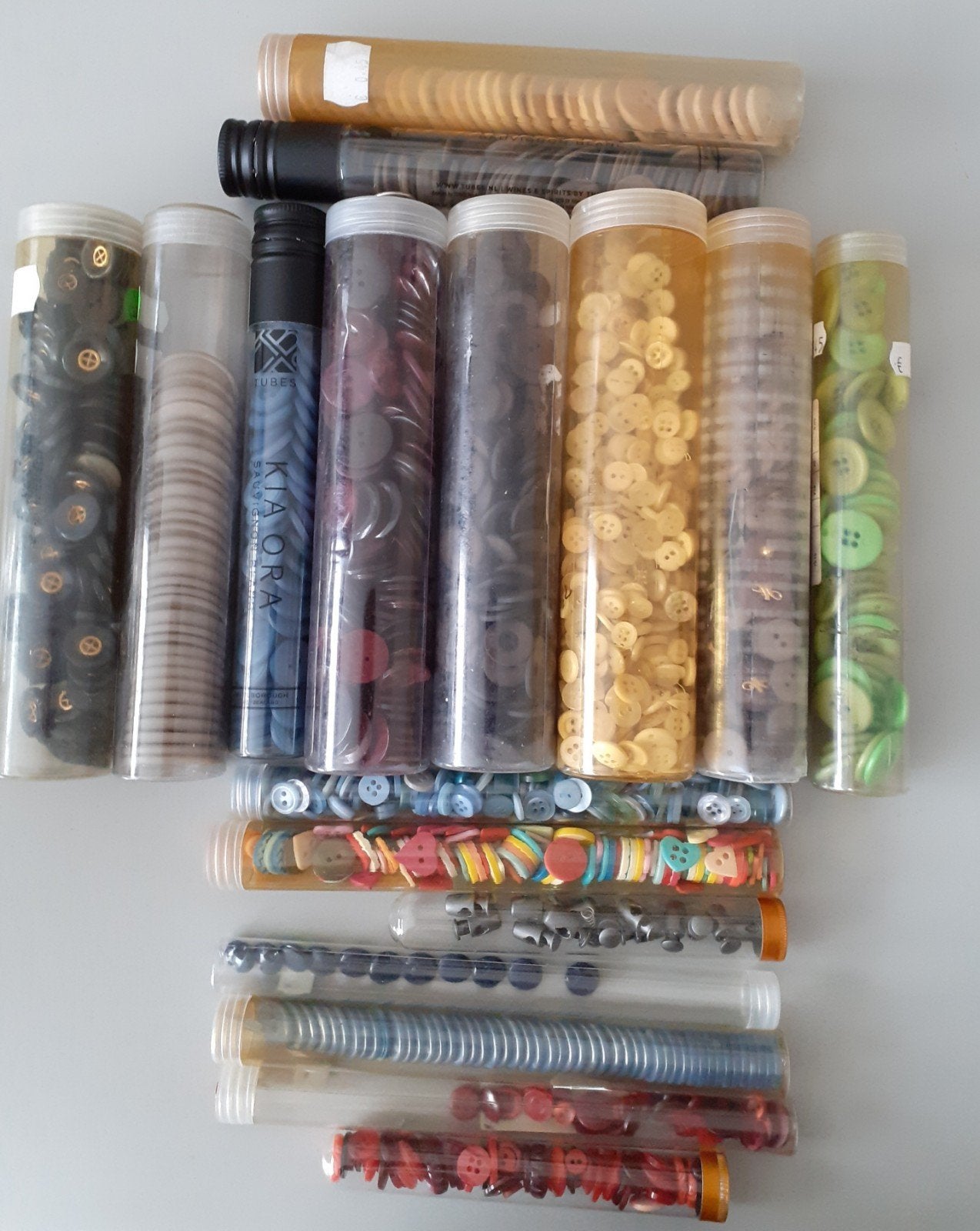 Grote collectie knopen in diverse kleuren en maten, Ophalen of Verzenden, Gebruikt