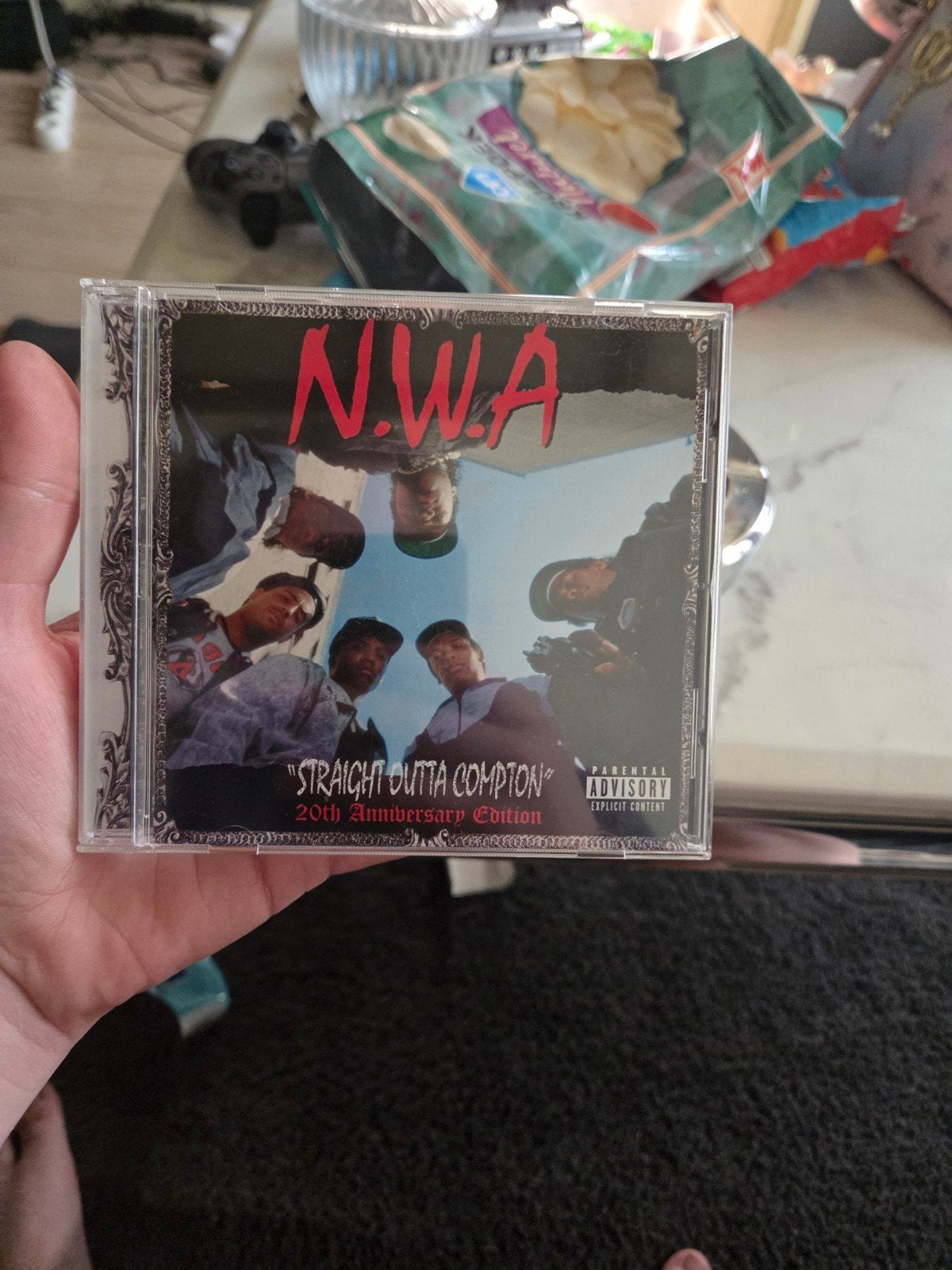 N.W.A Straight Outta Compton cd 20th Anniversary Edition, Cd's en Dvd's, Bonusmateriaal, Ophalen of Verzenden, Zo goed als nieuw