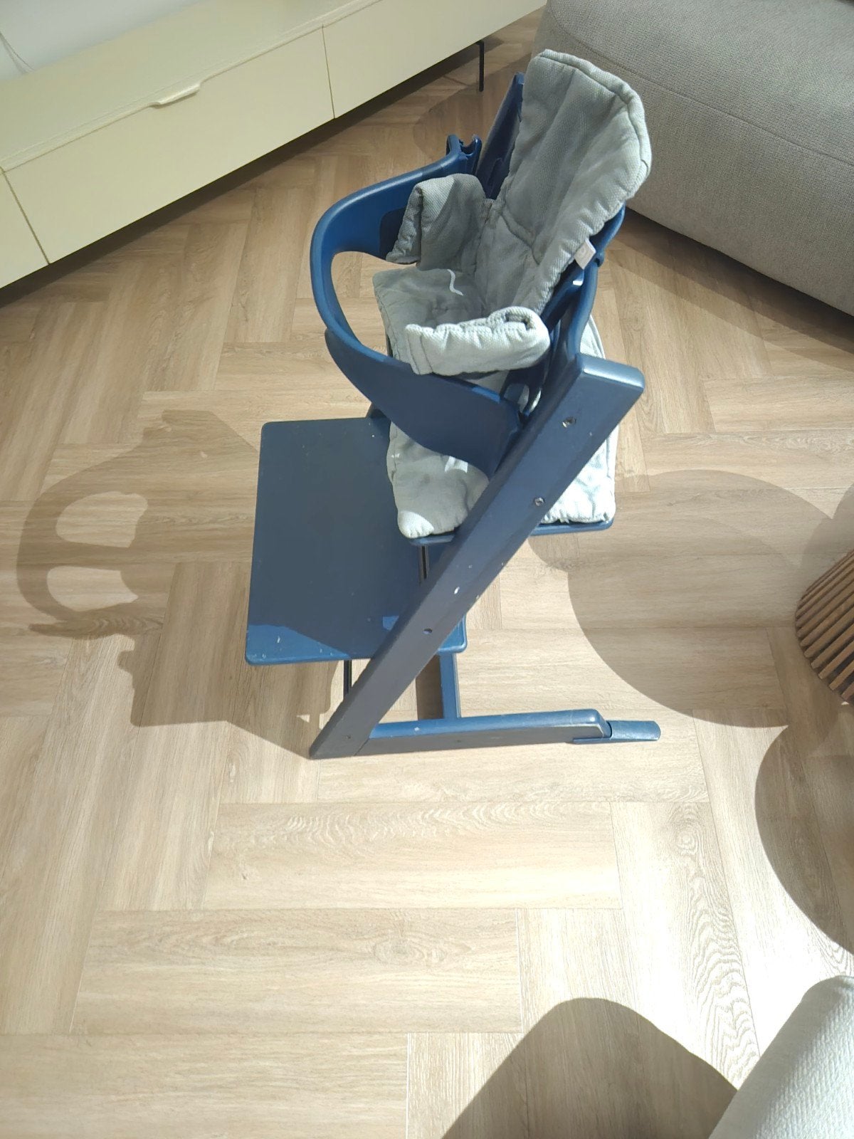 Stokke Tripp Trapp meegroeistoel met baby set en kussen, Kinderen en Baby's, Ophalen, Zo goed als nieuw, Meegroeistoel, Aanschuifbaar
