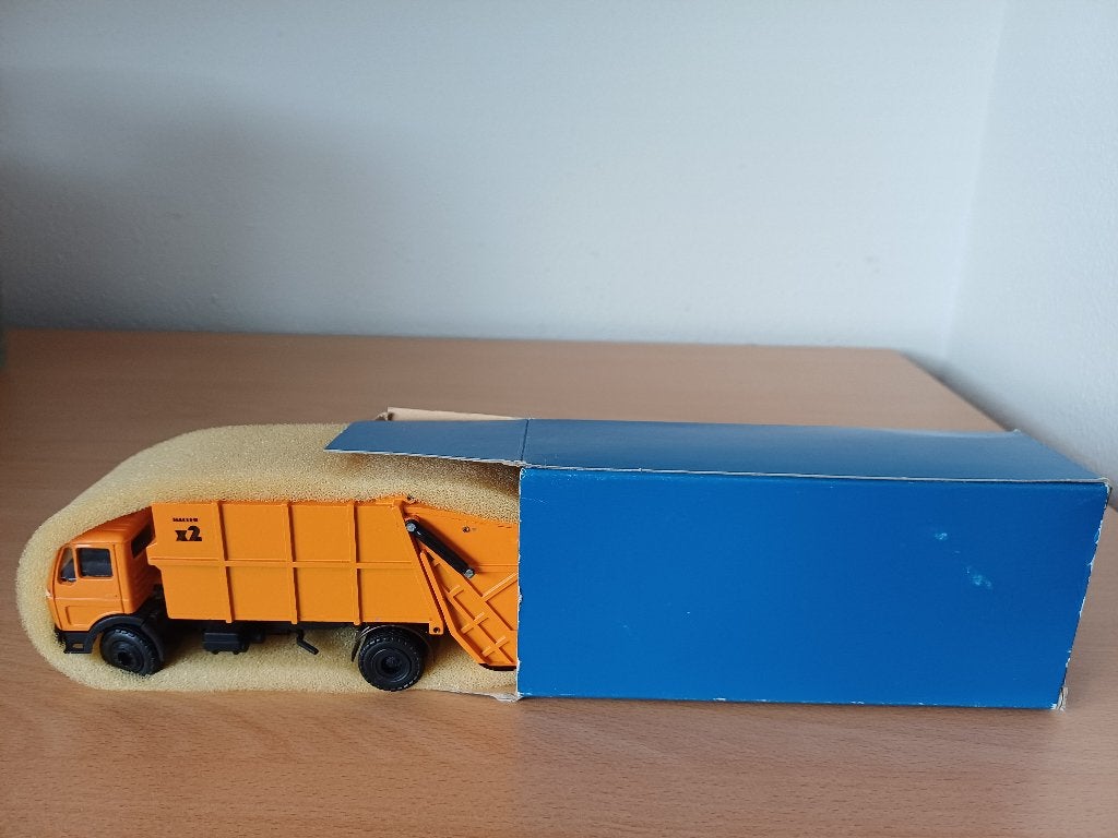 Mercedes-Benz SK Haller M15x-2 vuilniswagen | Conrad | 1:50, Ophalen, Nieuw, Bus of Vrachtwagen, Conrad