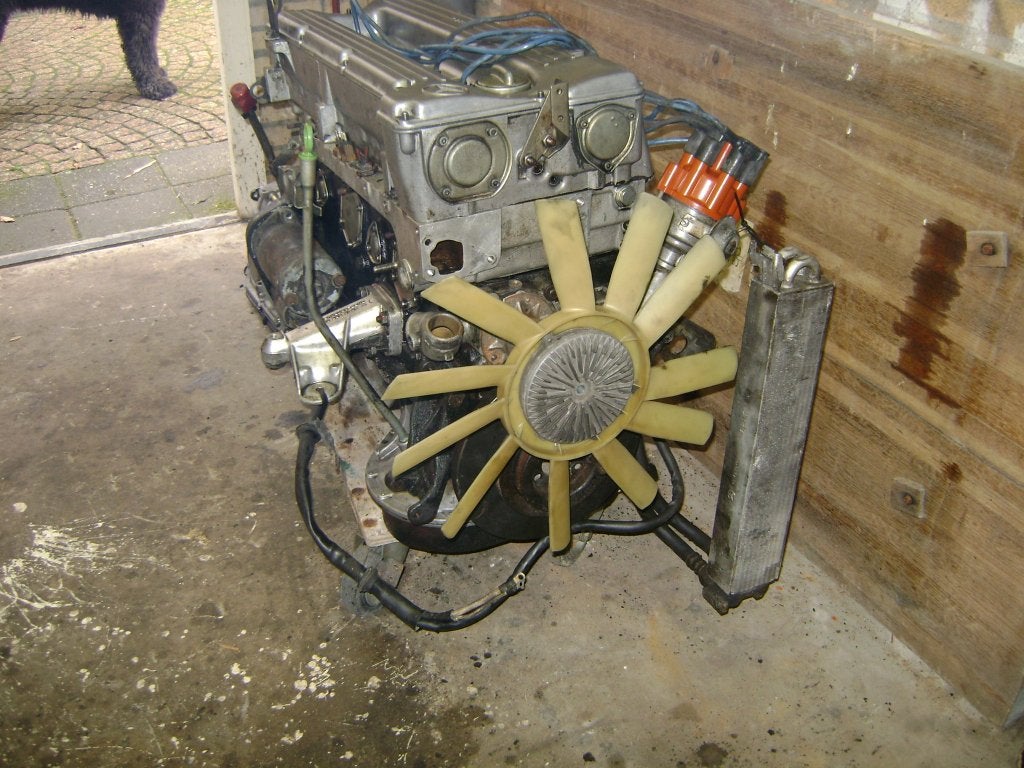 MERCEDES - BENZ  M 110 MOTOR, Ophalen, Gebruikt, Mercedes-Benz
