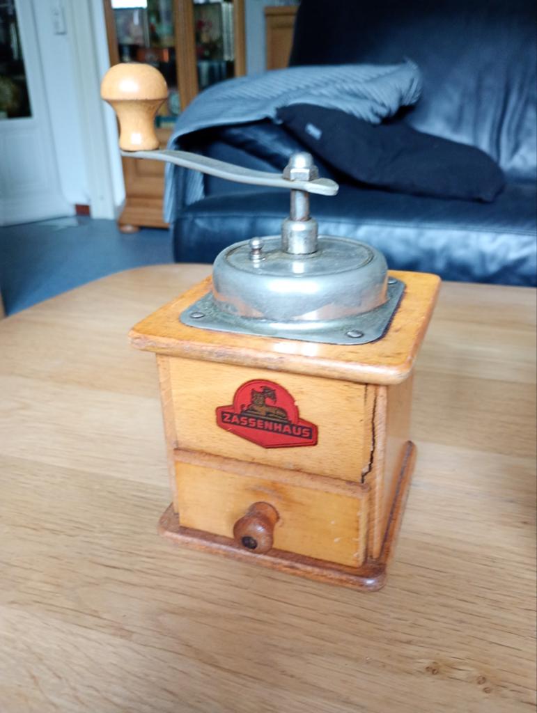 Vintage Zassenhaus Koffiemolen - Hout en Metaal, Antiek en Kunst, Antiek | Keukenbenodigdheden, Ophalen of Verzenden