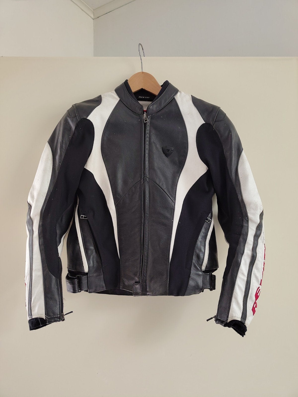 Motorjas dames Rev'it maat 40, Motoren, Kleding | Motorkleding, Ophalen of Verzenden, Tweedehands, Dames, Jas | leer