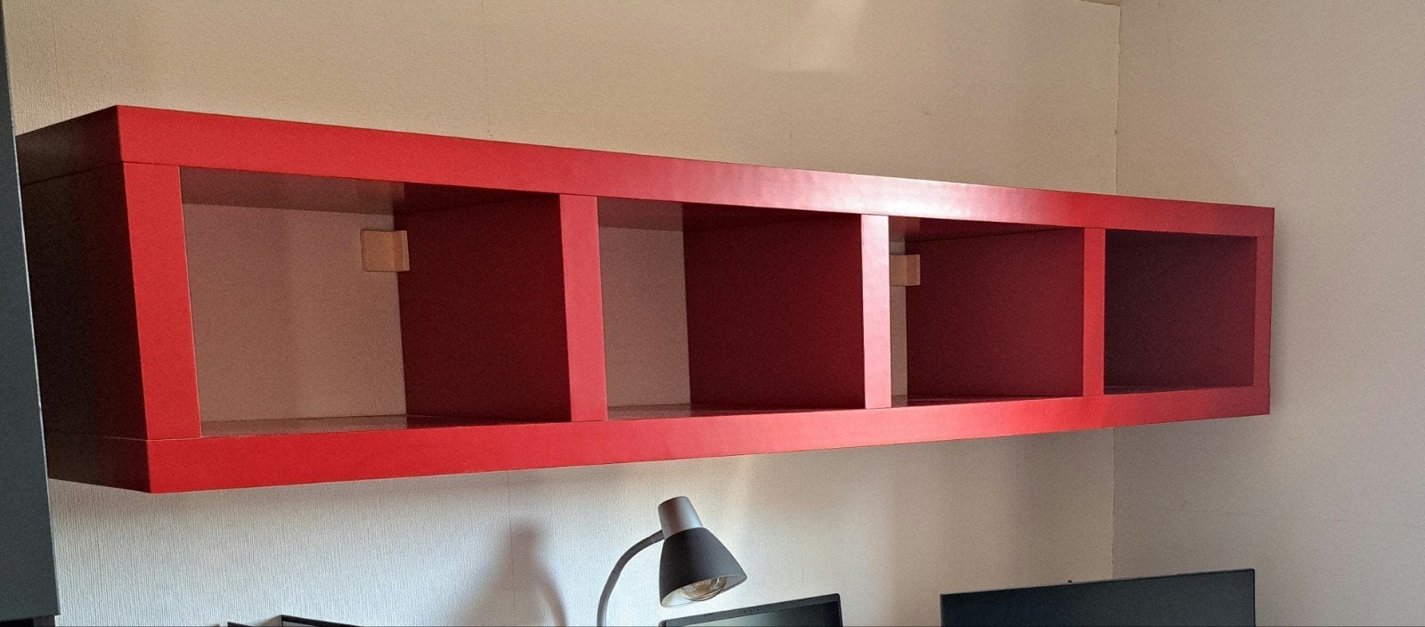 IKEA Kallax Hangend Kastje Rood, Huis en Inrichting, Ophalen