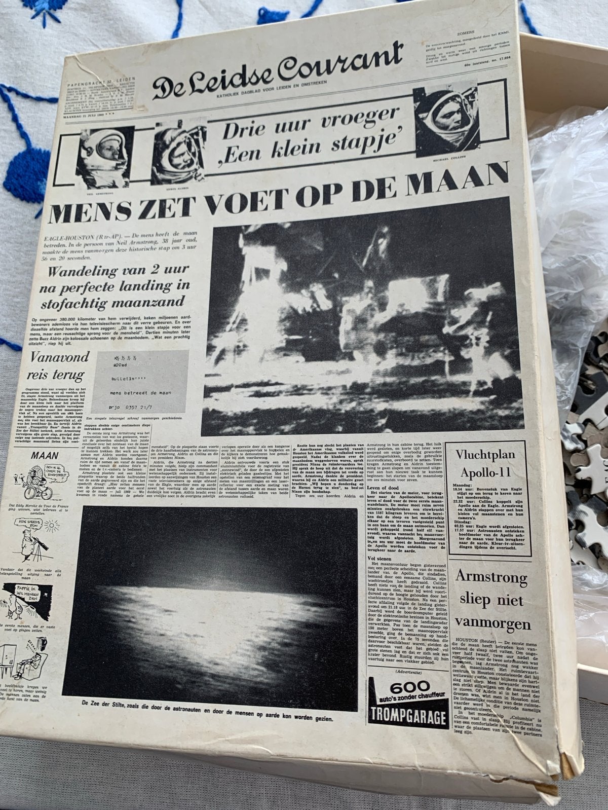 Puzzel: De Leidse Courant - Mens zet voet op de maan (1969), Ophalen, Gebruikt