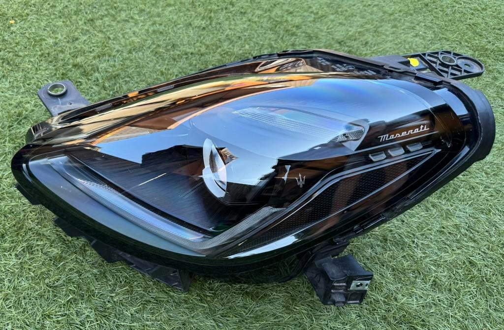 KOPLAMP MASERATI GRECALE LINKS ZGAN 06702930760 670303483, Ophalen, Gebruikt, Maserati