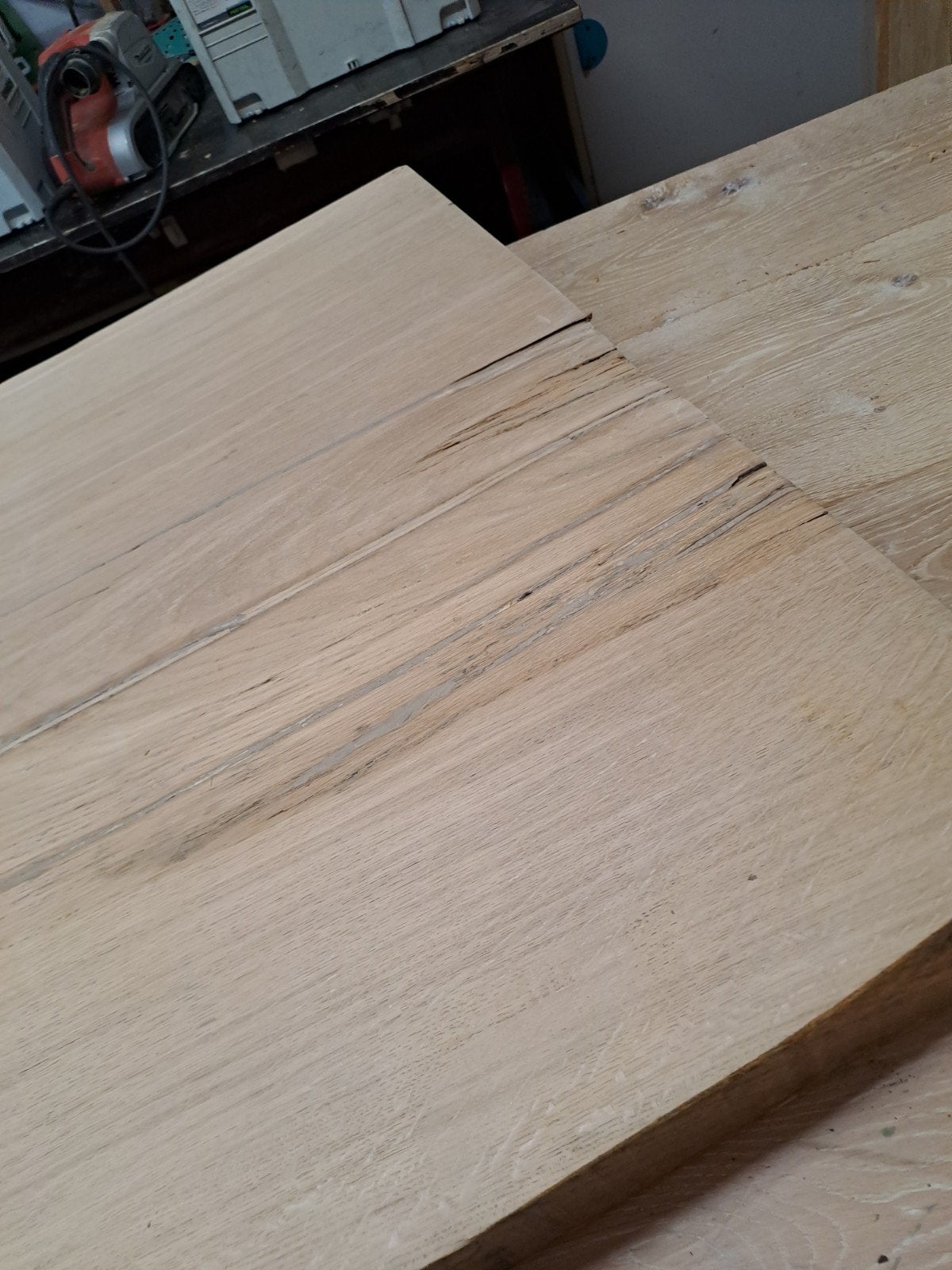 Foto 8 van Zware Eiken Boomstam Tafel - 210x88/84cm, 6cm blad