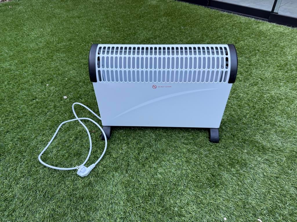 Intertek heater kachel model CH-Y02 1800-2000W als nieuw, Doe-het-zelf en Verbouw, Verwarming en Radiatoren, Ophalen of Verzenden