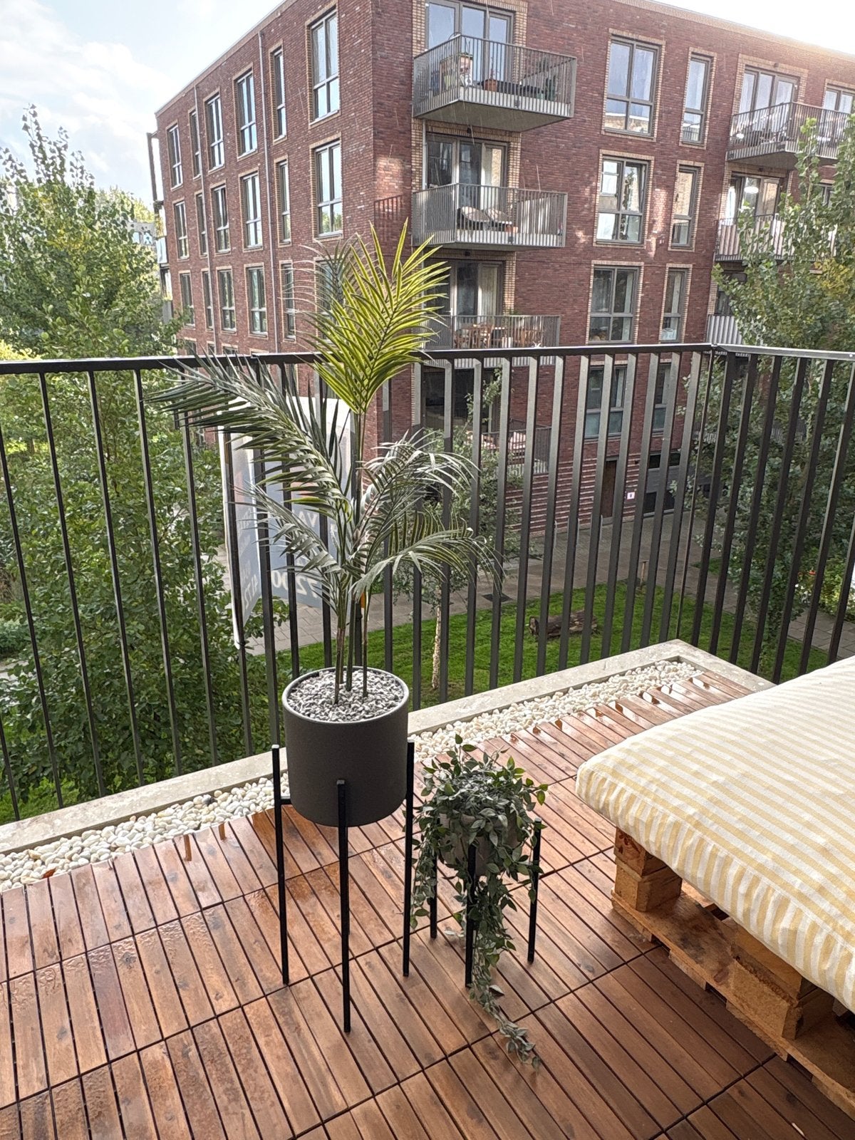 Sierplanten compleet met pot en standaard (2 stuks), Tuin en Terras, Ophalen, Kunststof, Minder dan 60 cm, Rond
