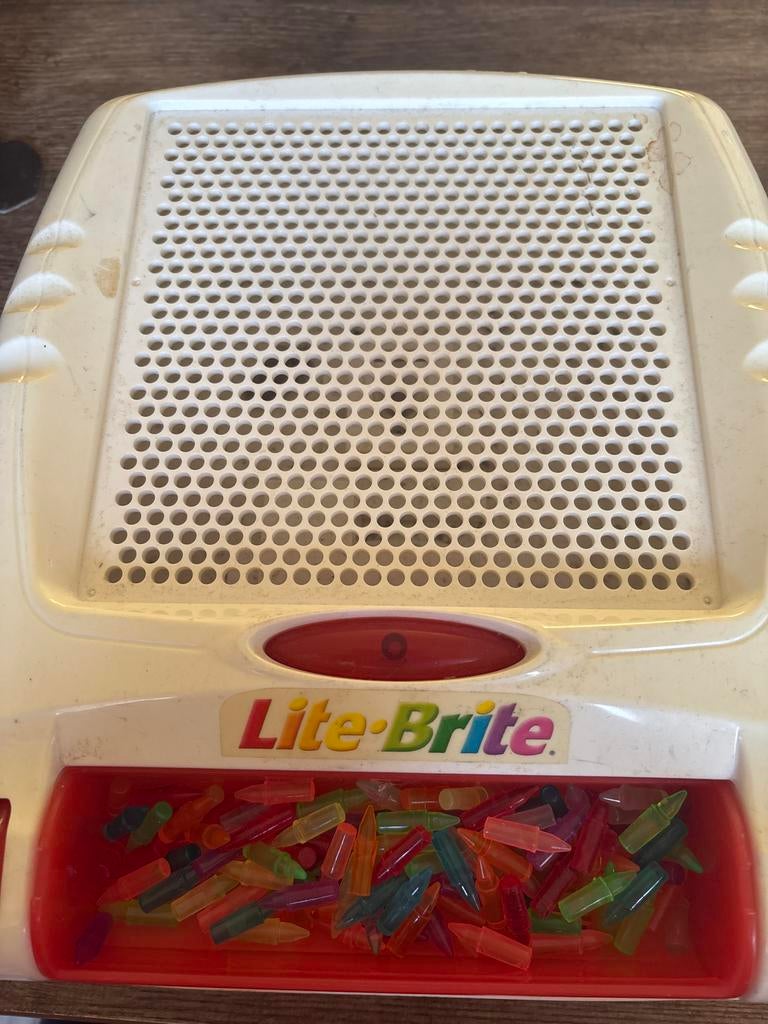 Lite-Brite speelgoed met gekleurde pinnetjes, Kinderen en Baby's, Speelgoed | Overig, Ophalen of Verzenden, Gebruikt, Jongen of Meisje