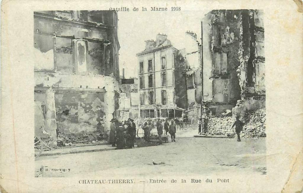 381-370-009 Chateau-Thierry Entree de la Rue du Pont, Verzamelen, Ansichtkaarten | Buitenland, Frankrijk, Voor 1920, Verzenden