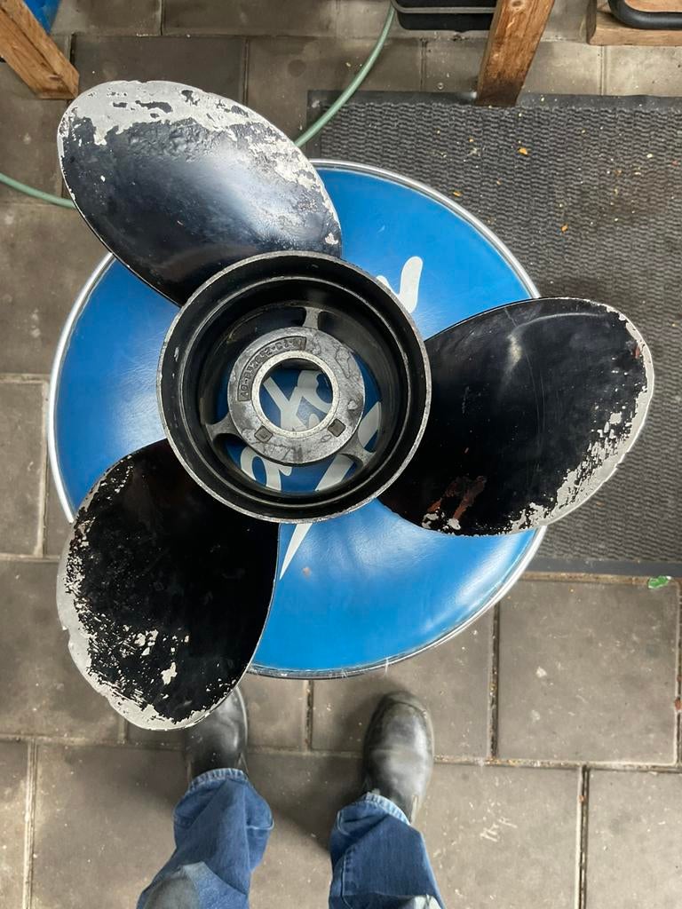 Schroef aluminium mercury / mercruiser, Watersport en Boten, Ophalen, Gebruikt, Motor en Techniek, Motorboot