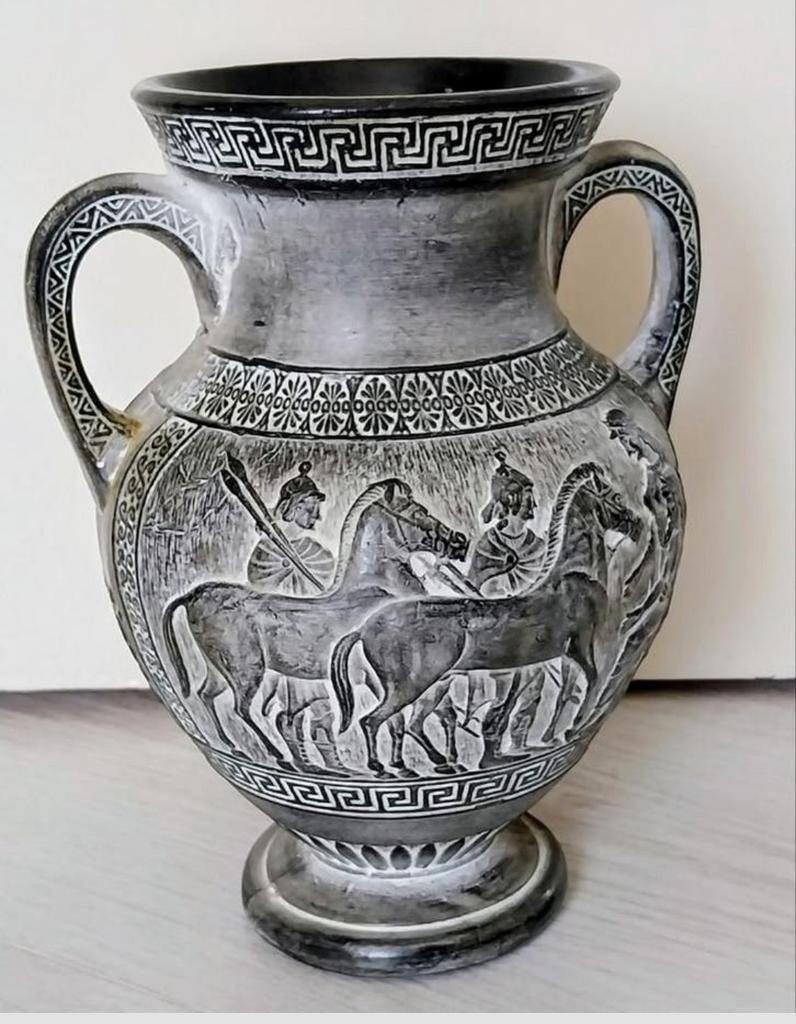 Decoratieve Griekse Vaas met Reliëf - 20x16 cm, Antiek en Kunst, Ophalen of Verzenden