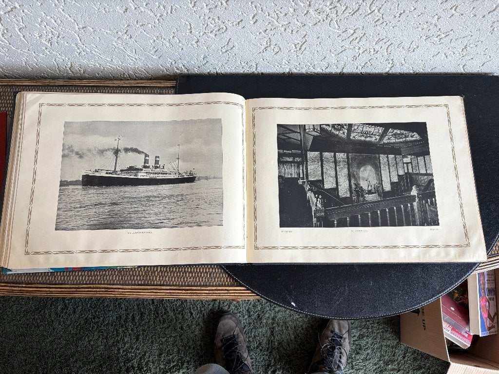 De Nederlandse scheepvaart / Dutch Shipping - 1930, Verzamelen, Ophalen of Verzenden, Gebruikt, Motorboot, Boek of Tijdschrift