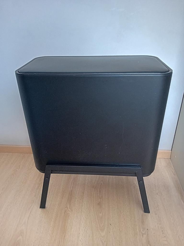 Prullenbak op pootjes 45L - Zwart met 3 vakken, Ophalen of Verzenden, Kunststof, Minder dan 50 cm