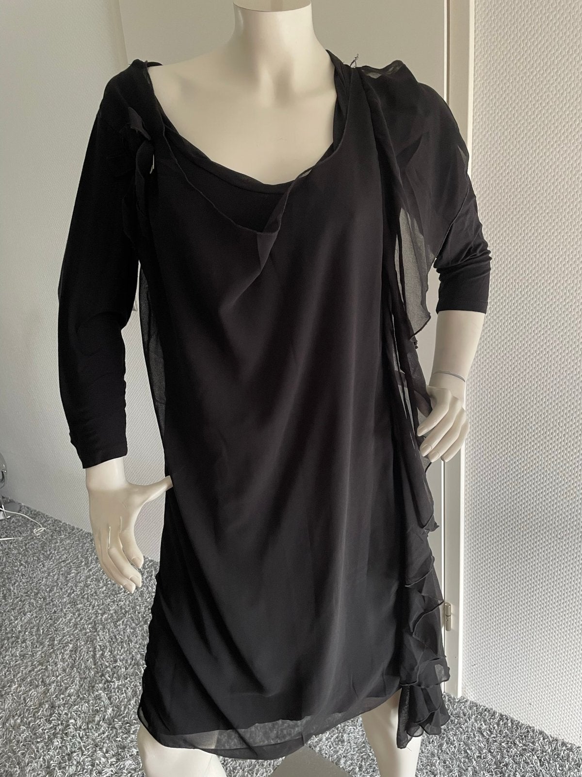 Blugirl folies jurk met tule laag maat it 44. Nl 40, Kleding | Dames, Jurken, Maat 38/40 (M), ., Zwart, Ophalen of Verzenden