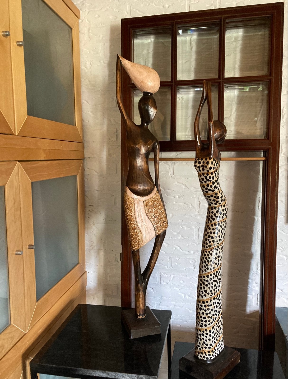 Unieke set grote Afrikaanse houten beelden (H84 & H82 cm), Ophalen, 50 - 100 cm, Beeld, Hout