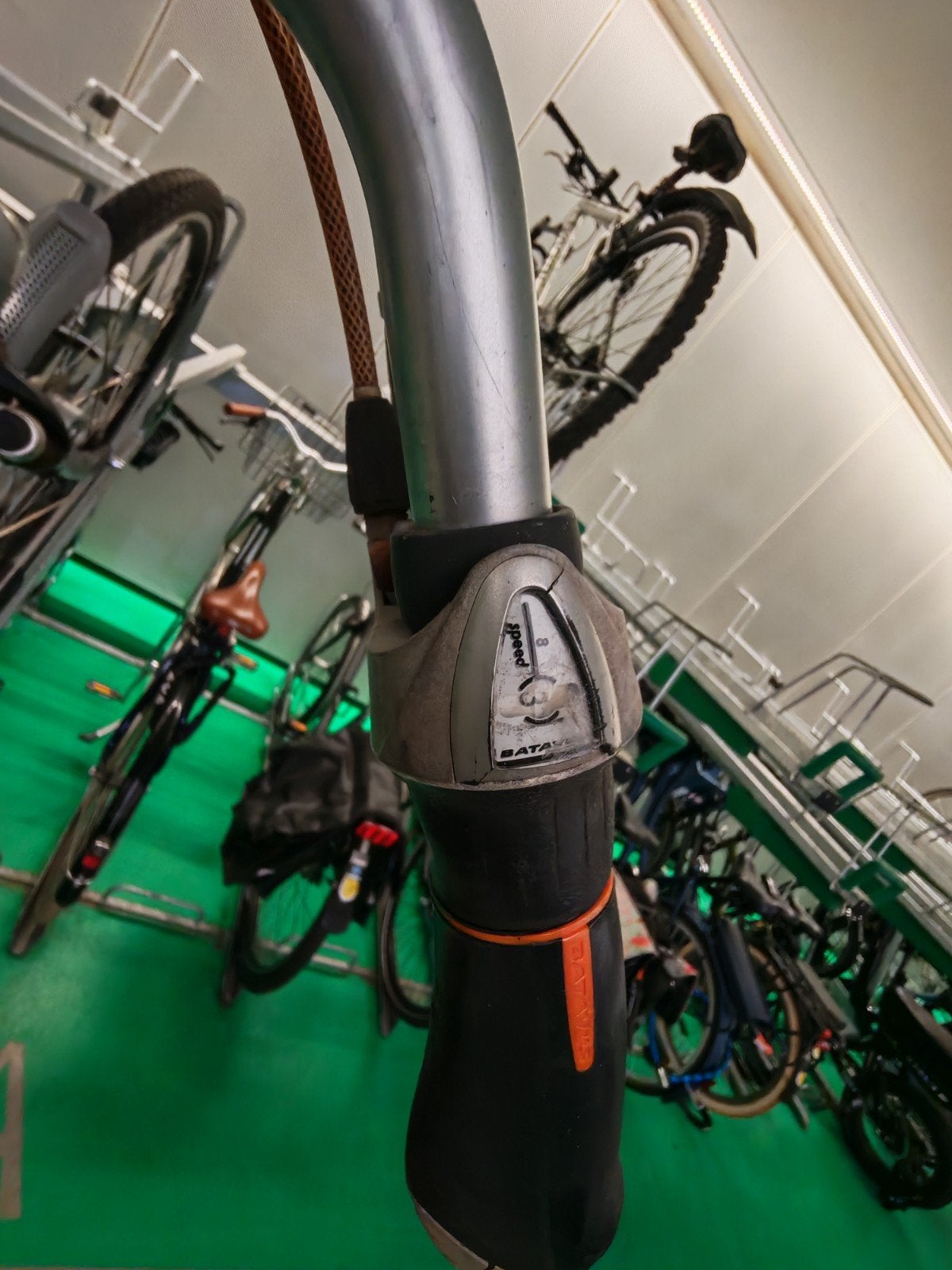 Batavus fiets met versnellingen en lage instap, Velgrem, Batavus, Versnellingen, Ophalen of Verzenden