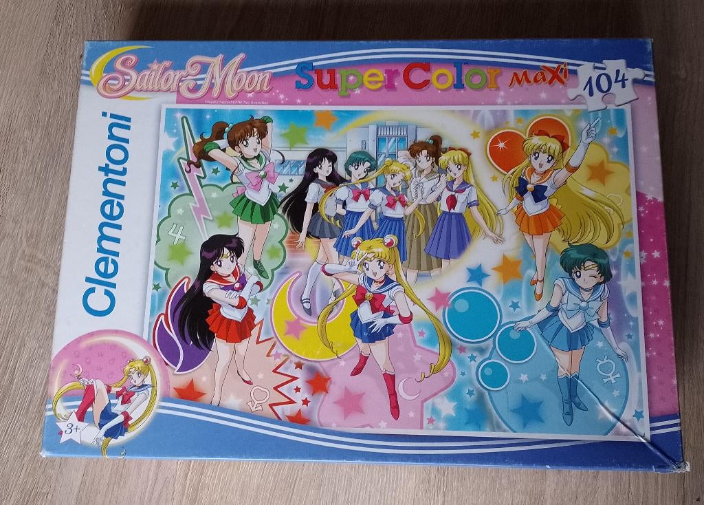 Sailer Moon puzzel clementoni super color maxi 104 stukjes, Ophalen of Verzenden, Minder dan 500 stukjes, Gebruikt, Legpuzzel
