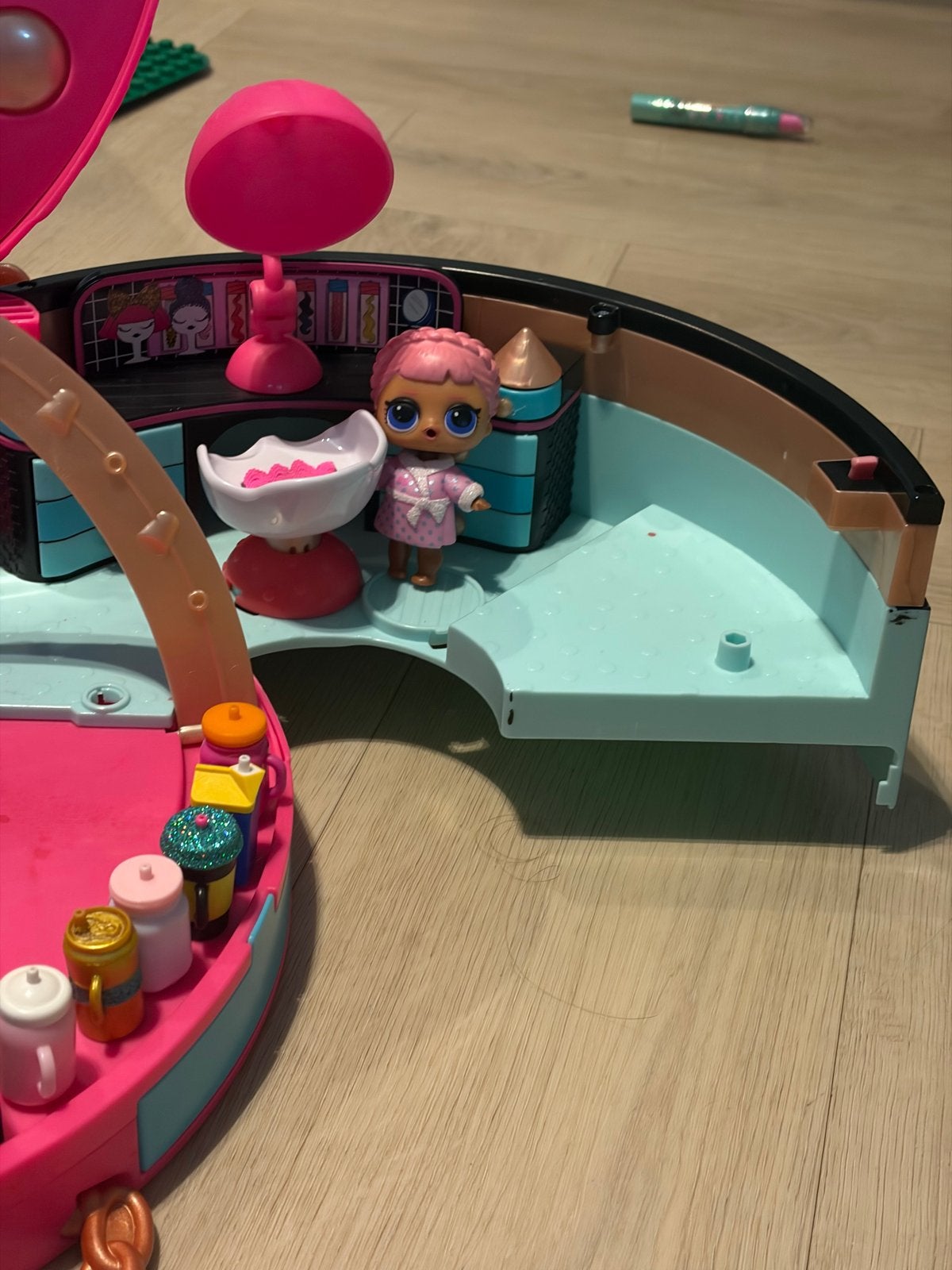 L.O.L.! Make-up studio + veel extra accesoires!, Ophalen of Verzenden, Gebruikt, Overige typen