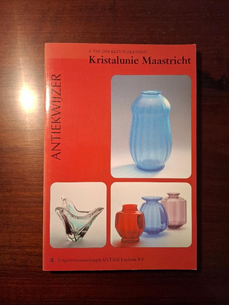 Kunstboek - Kristalunie Maastricht (2003), Ophalen of Verzenden