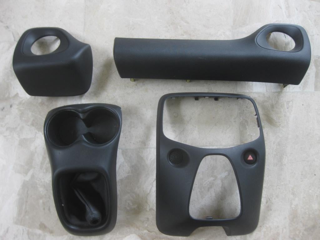 dashboard inleg, toyota aygo, citroen c1 of peugeot 108, Ophalen of Verzenden, Citroën