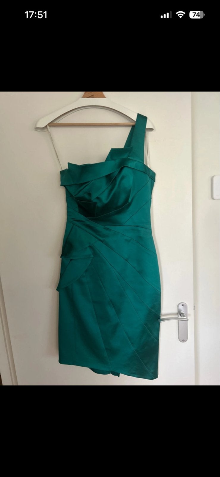 Karen Millen smaragdgroene cocktailjurk, maat 40, Kleding | Dames, Maat 38/40 (M), Ophalen of Verzenden, Zo goed als nieuw, Knielengte