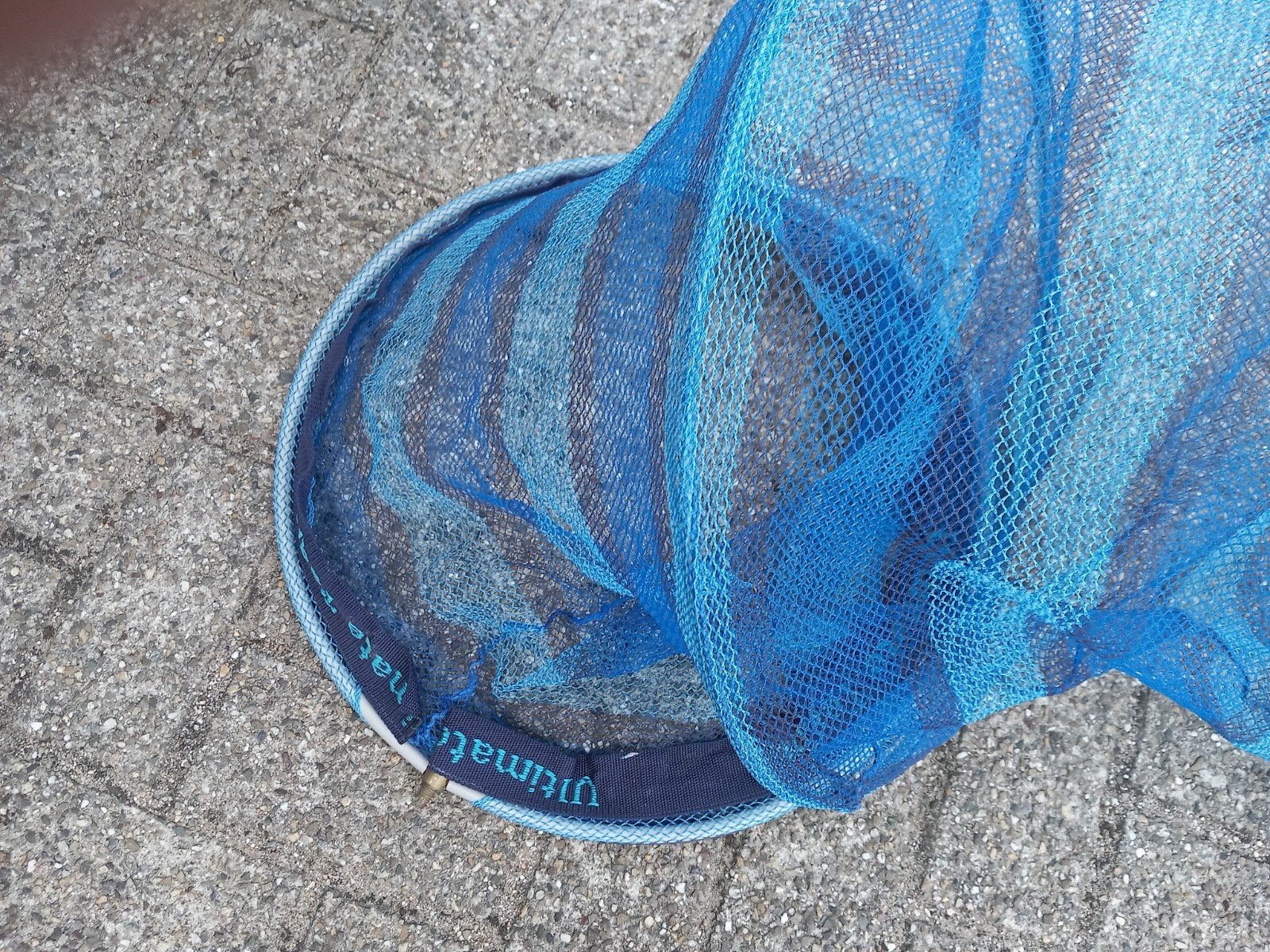 Blauw visnet - Ultimate Fishing, Watersport en Boten, Hengelsport | Algemeen, Ophalen of Verzenden, Gebruikt, Net of Fuik