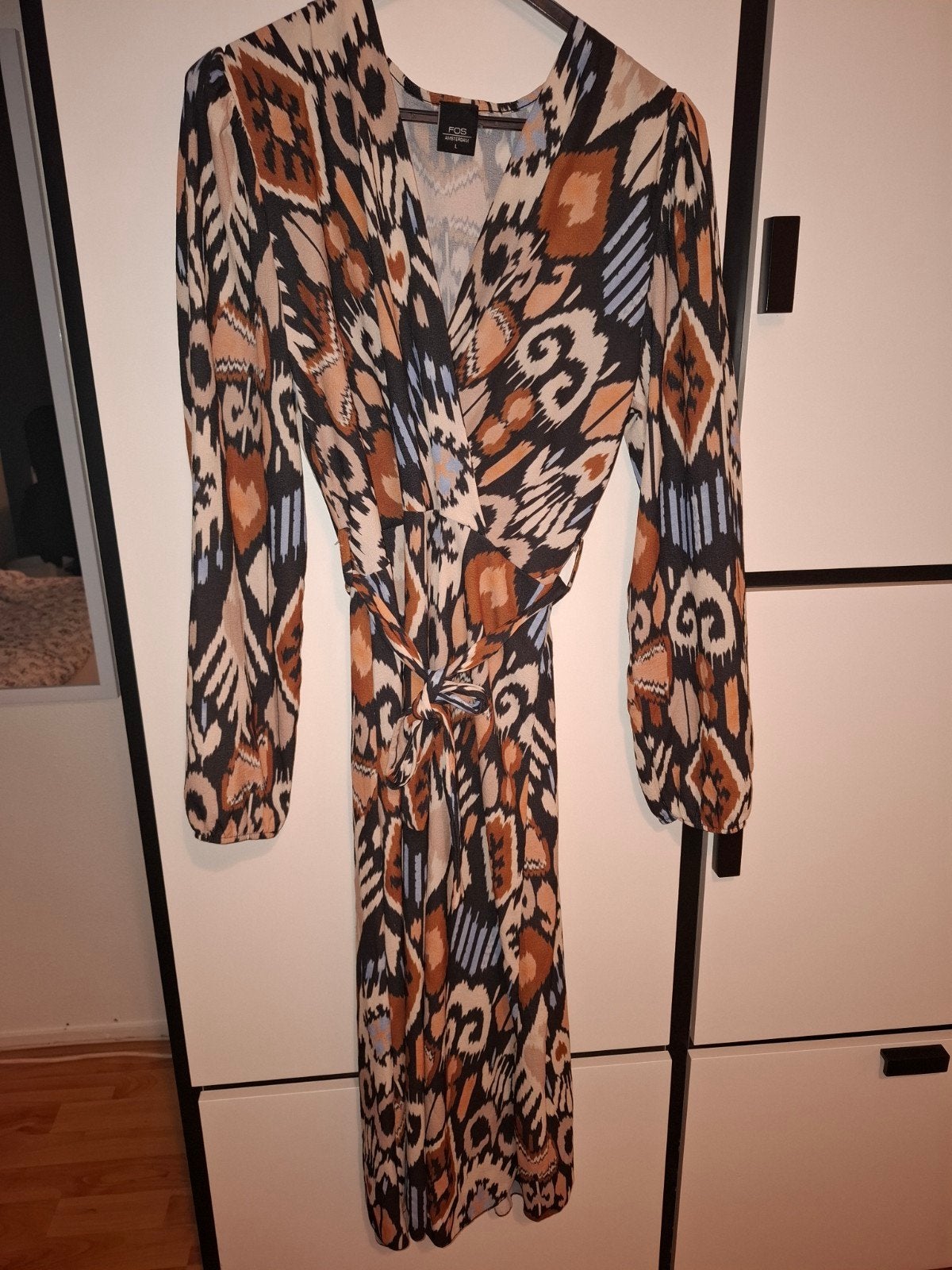 Feestelijke jurk FOS - Maat L, z.g.a.n, Kleding | Dames, Meerkleurig, Maat 42/44 (L), FOS Amsterdam, Ophalen of Verzenden