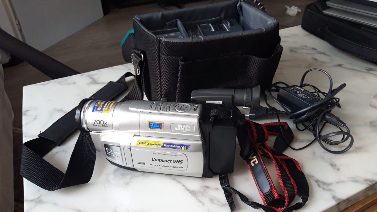 JVC Compact VHS en Sony Handycam DCR-HC37 camcorders, Gebruikt, JVC, 20x of meer, Overige soorten