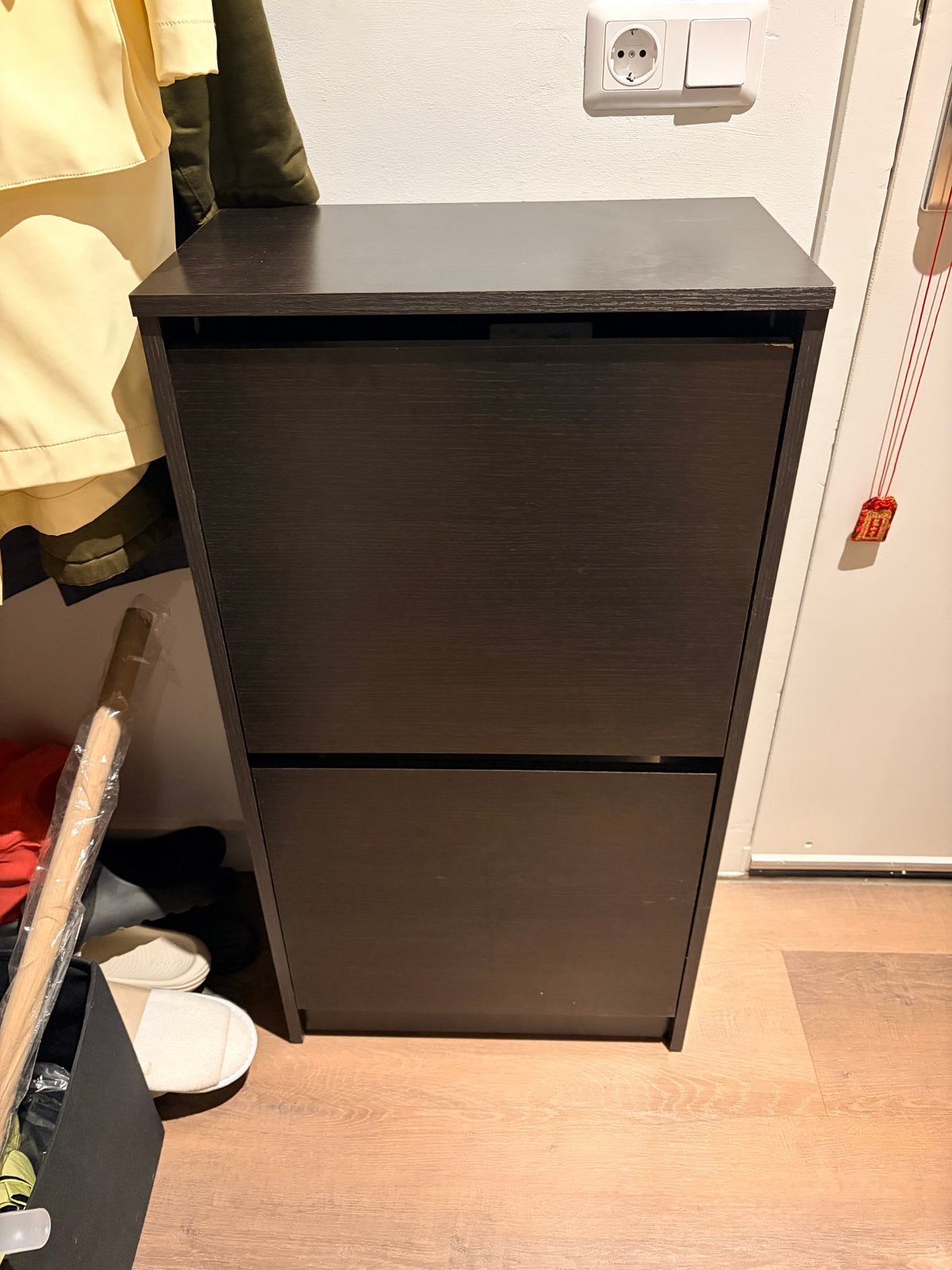 IKEA BISSA Schoenenkast met 2 vakken, donkerbruin, Huis en Inrichting, Ophalen, Gebruikt