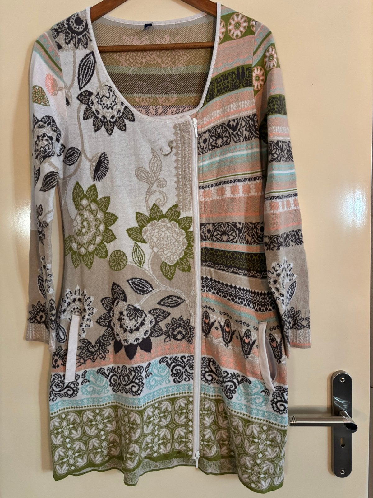 Super mooi vest van KOOI knitwear in maat 40, Kleding | Dames, Ophalen of Verzenden, Zo goed als nieuw, Maat 38/40 (M)