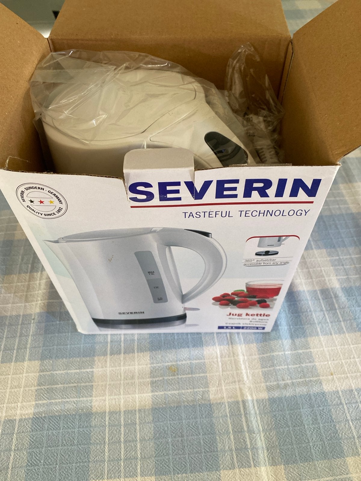 Nieuwe Severin waterkoker - 1.5L, 2200W, Wit, 1 tot 2 liter, Ophalen of Verzenden, Nieuw