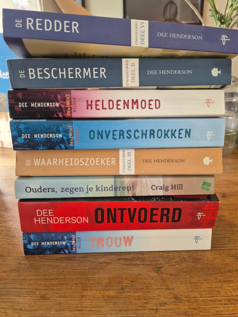 Dee Henderson boeken, Ophalen of Verzenden, Zo goed als nieuw