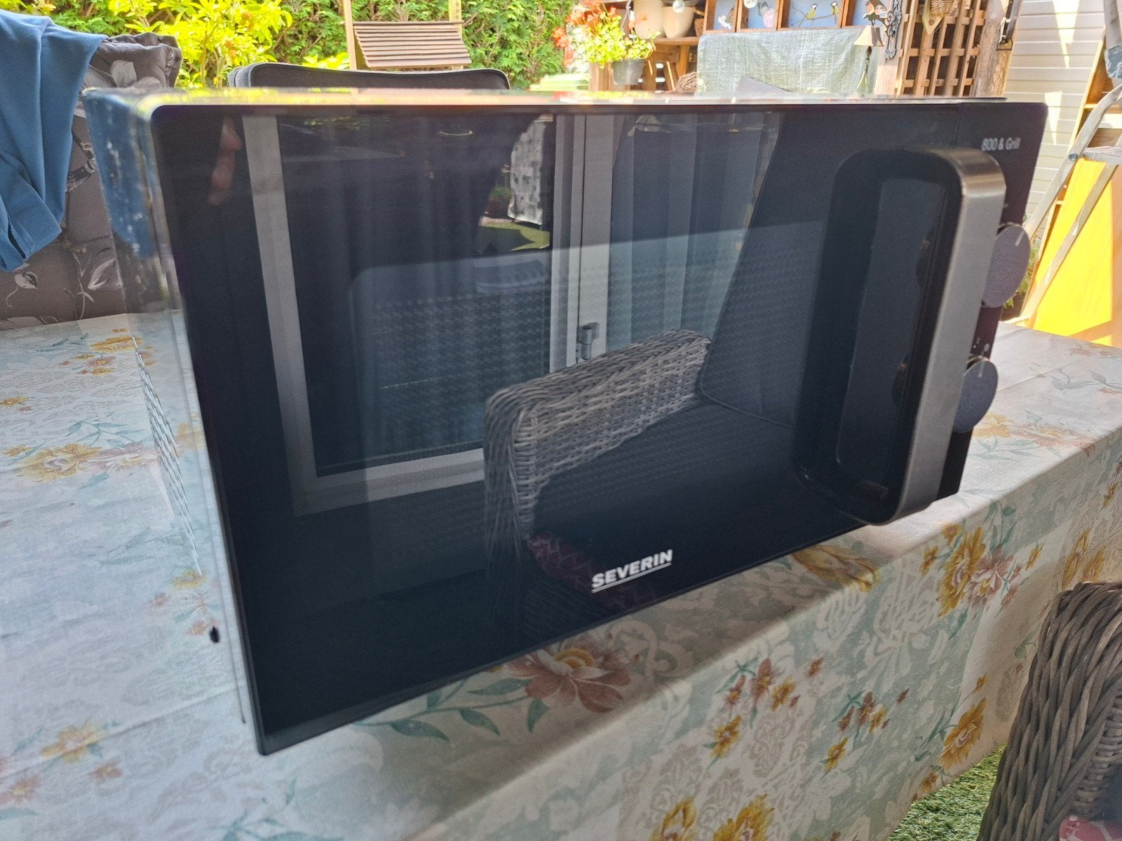 Severin Magnetron/Grill 800W - Ideaal voor de camping!, Witgoed en Apparatuur, Magnetrons, Ophalen
