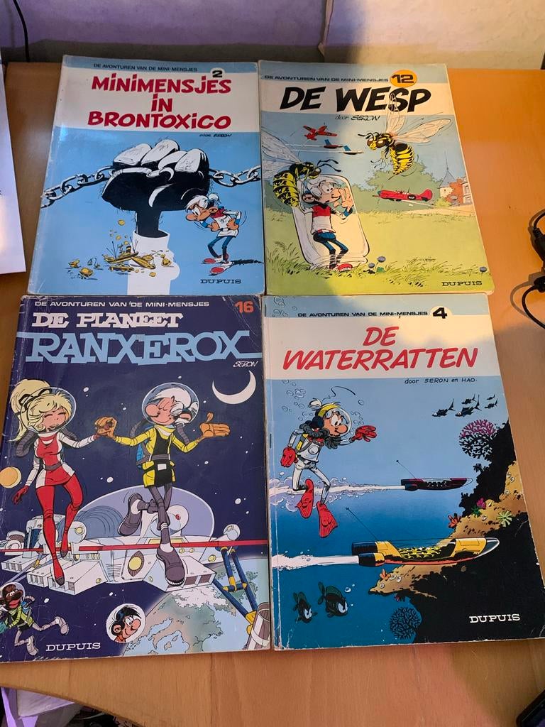 De Mini-Mensjes: 4 stripboeken van Seron en Hao, Meerdere stripboeken, Ophalen of Verzenden, Gelezen