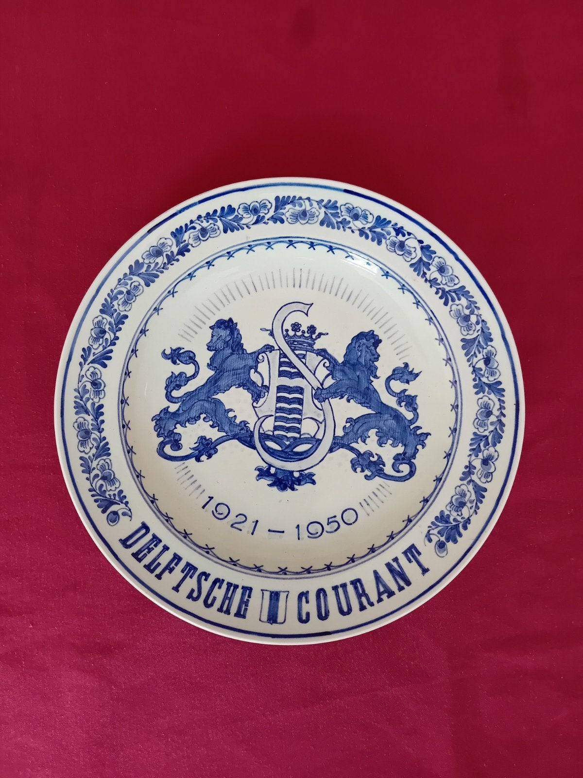 Delfts Blauw Gedenkbord 'Delftsche Courant' 1921-1950, Ophalen of Verzenden