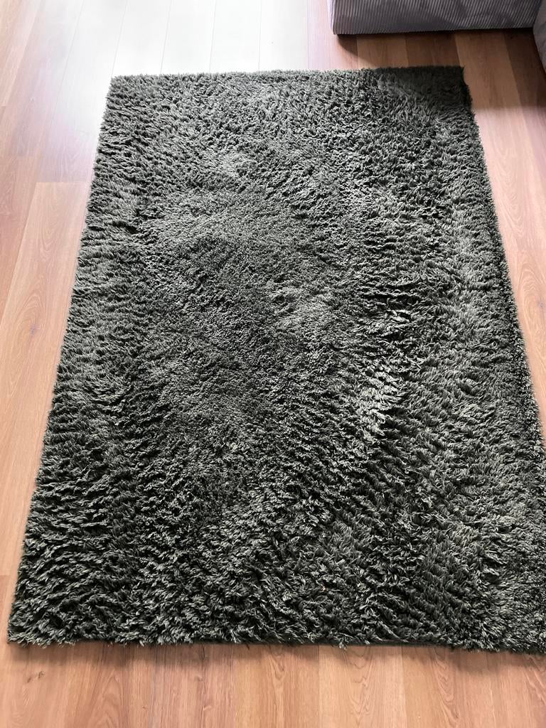 Donkergroen hoogpolig vloerkleed, zacht en comfortabel, Gebruikt, 100 tot 150 cm, Ophalen of Verzenden, 150 tot 200 cm