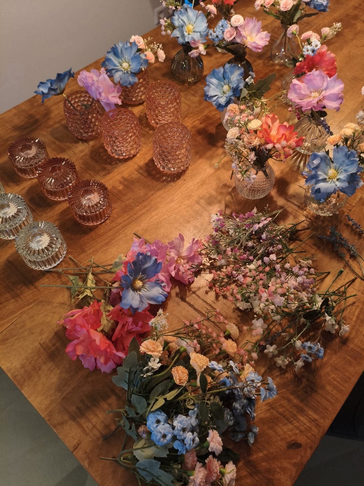 TE HUUR kunstbloemen, Ophalen, Zo goed als nieuw