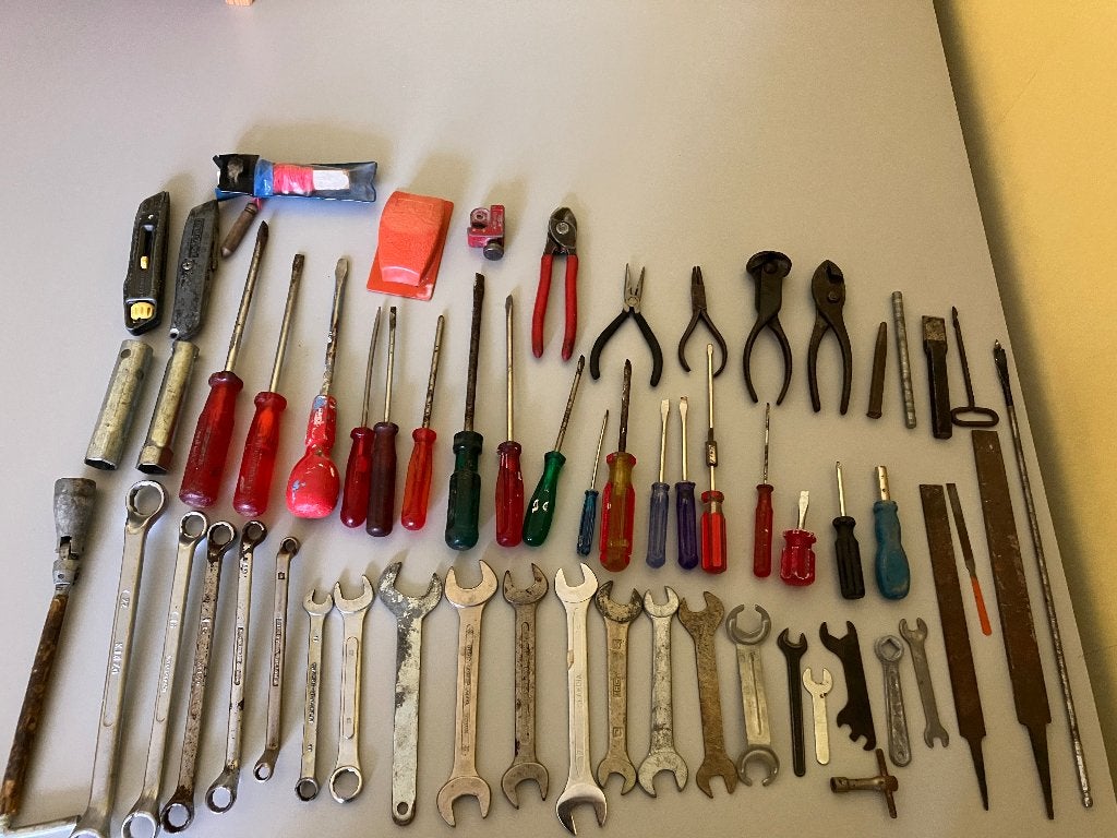 Partij gereedschap ringsleutel steeksleutel schroevendraaier, Doe-het-zelf en Verbouw, Gereedschap | Handgereedschap, Ophalen of Verzenden