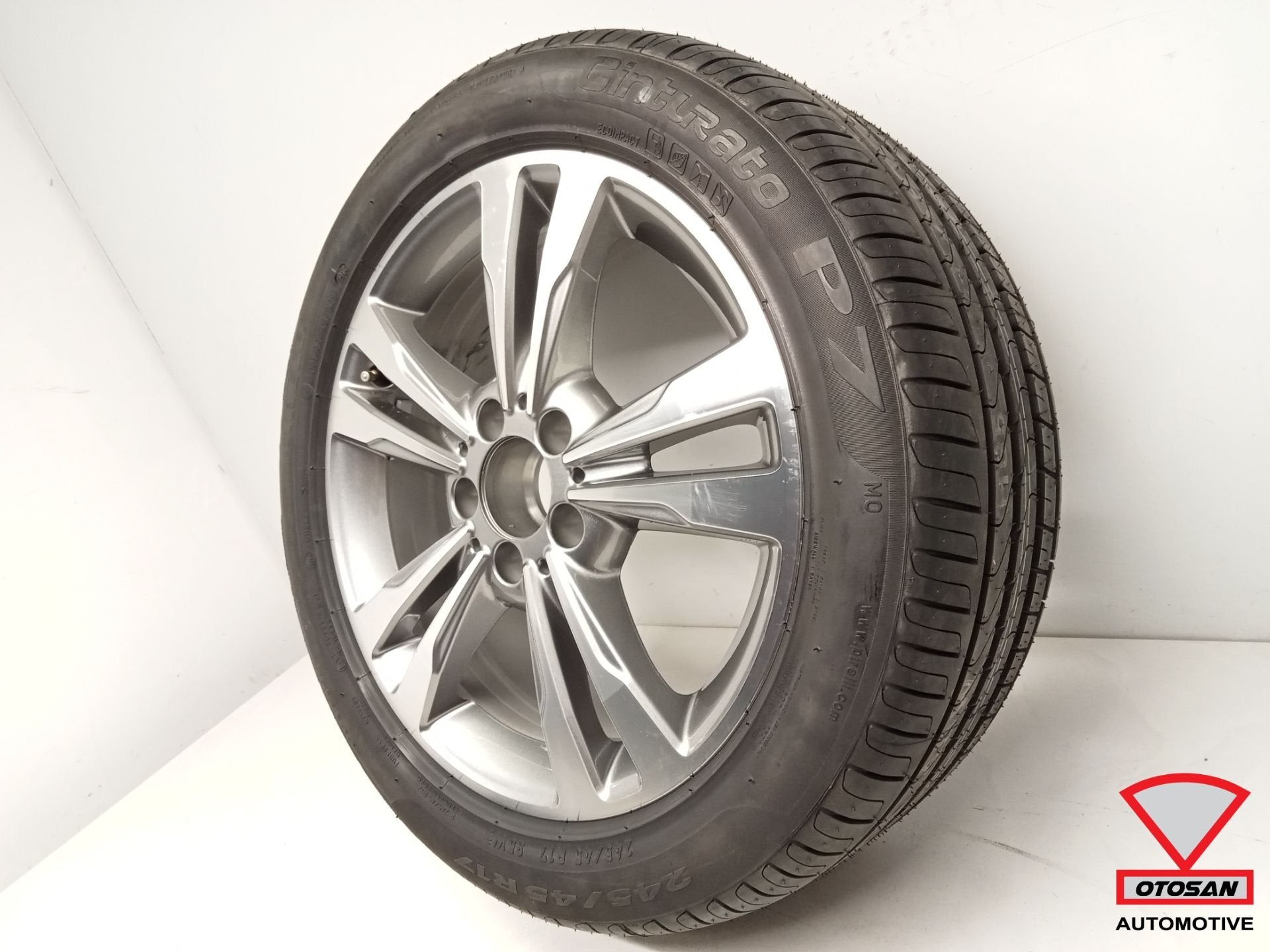 MB E-Klasse W212 Velg 17Inch Pirelli Zomerband A2124015602, Gebruikt, Mercedes-Benz AG, Mercedes-Benz, Ophalen of Verzenden
