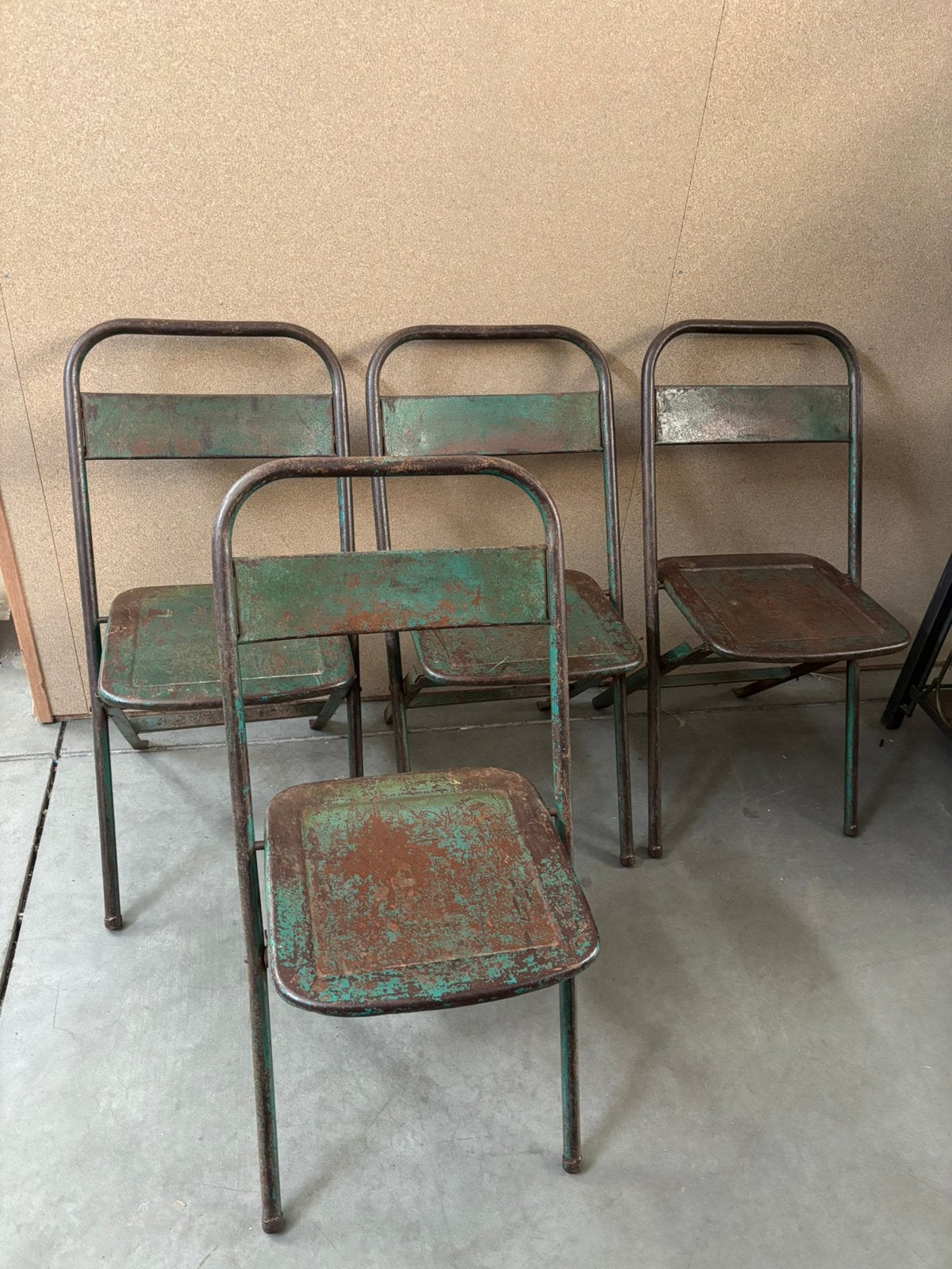 Vintage brocante metalen stoel / stoelen / klapstoel, Huis en Inrichting, Stoelen, Ophalen, Studio Larilo, Overige kleuren, Studiolarilo@gmail.com