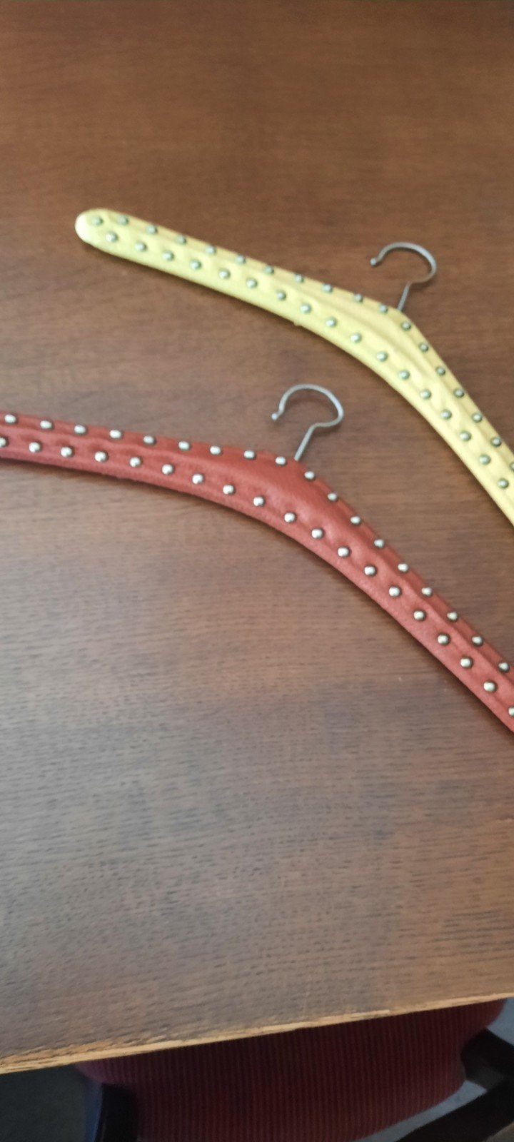 Set van 2 vintage kledinghangers met studs, Kleding | Dames, Kledinghangers, Ophalen of Verzenden