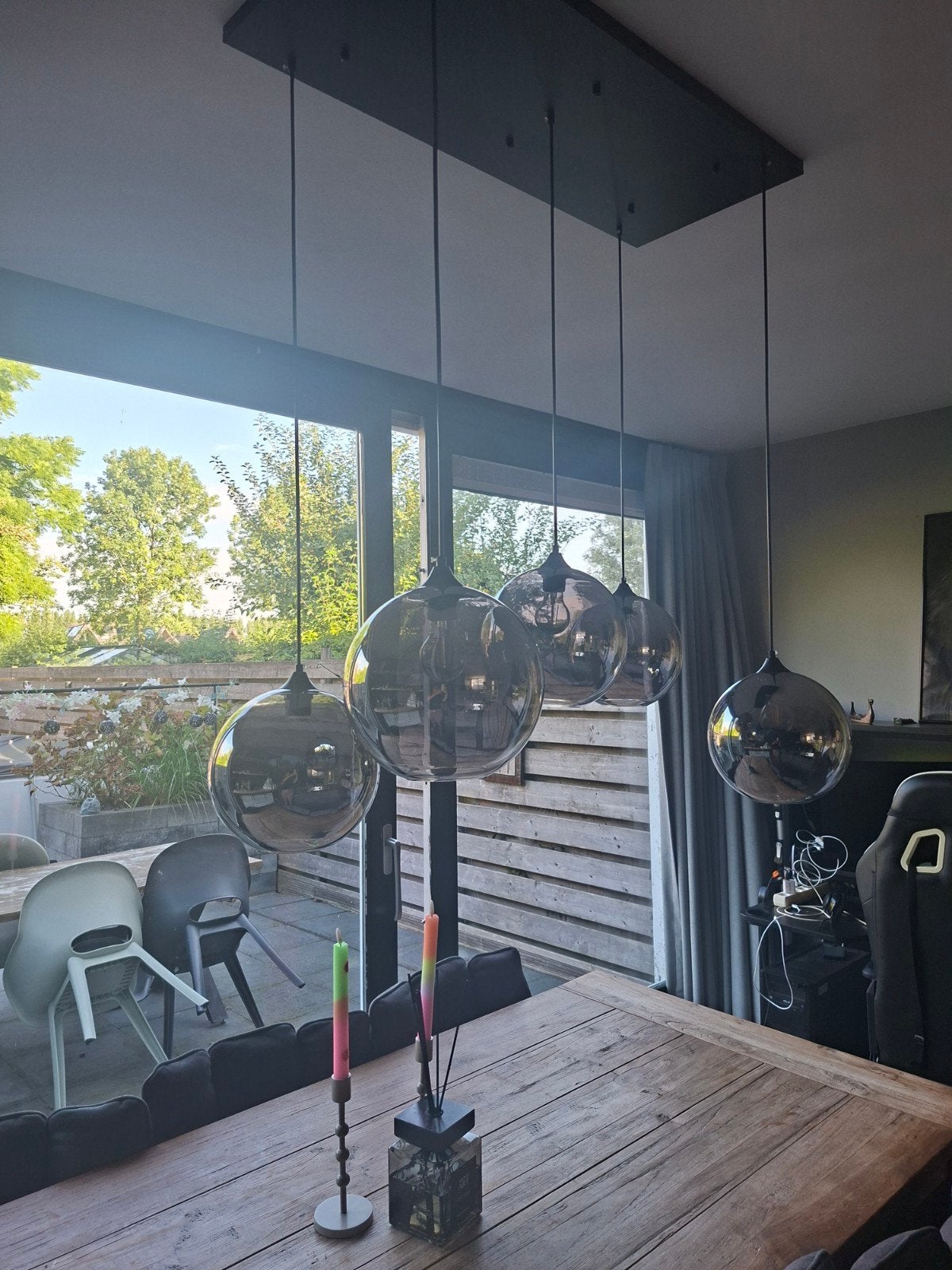 Hanglamp met 5 smoke glazen bollen, Ophalen, Zo goed als nieuw, Glas, E27 (groot)